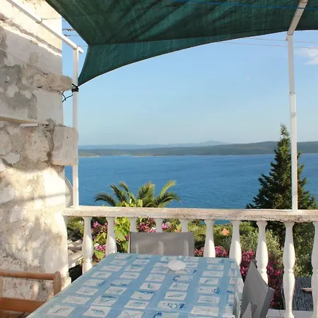 Apartment Inzomare Hvar