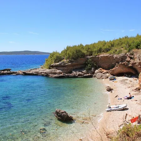 Inzomare Hvar Apartment Zavala