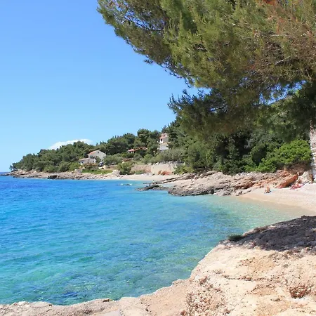 Inzomare Hvar Apartment Zavala